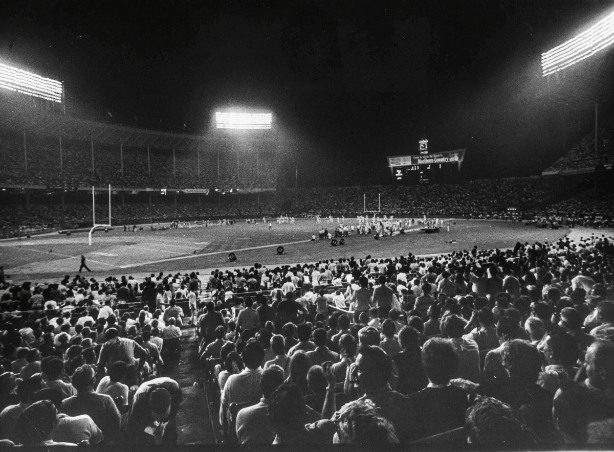 More than 85,000 fans packed Cleveland Stadium on Sept. 21, 1970, for the MNF debut.